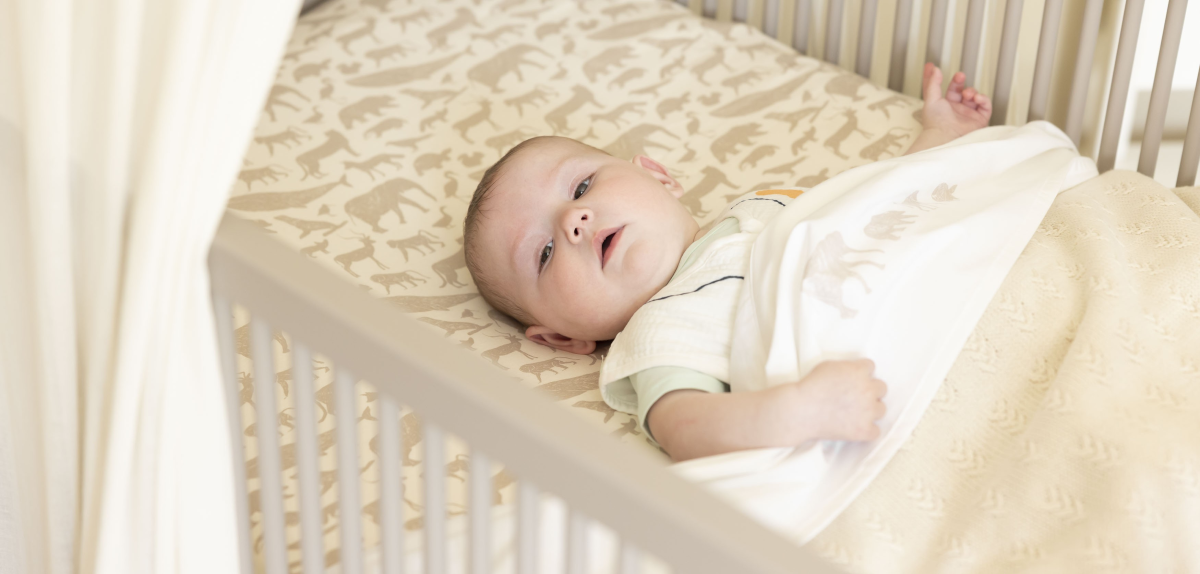 Slaapzak met de juiste TOG-waarde = blije baby in bed